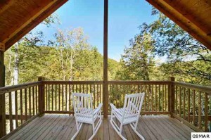 Upper Deck of Cabin near Pigeon Forge, TN- at short sale